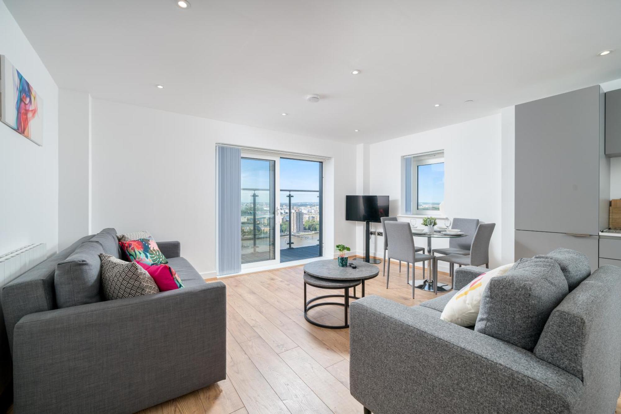 Skyvillion: Riverside Apartments with City Views London Exterior photo
